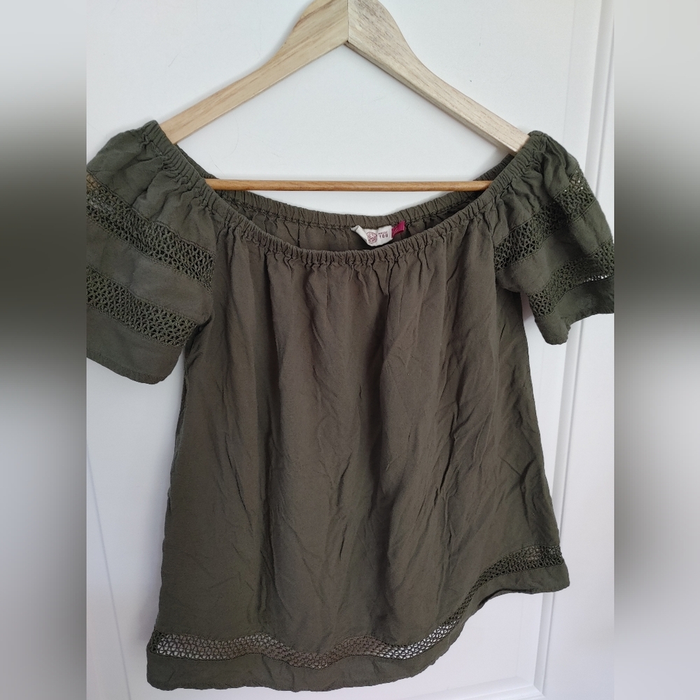 SO Dark Olive Smocked Lace Perfectly Soft Blouse ~ Size XS